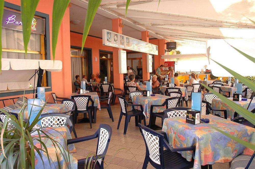 Hotel Moderno Lido di Jesolo Exterior foto